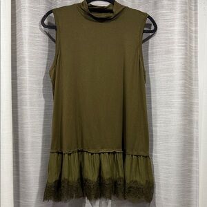 LOGO by Lori Goldstein Olive Sleeveless Tunic - Size Large